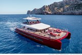 Lagoon Sixty 7 Red Hull colour option